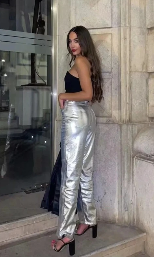 Glanzende-Hose-mit-hohem-Bund-und-geradem-Schnitt-fur-Damen-2.png