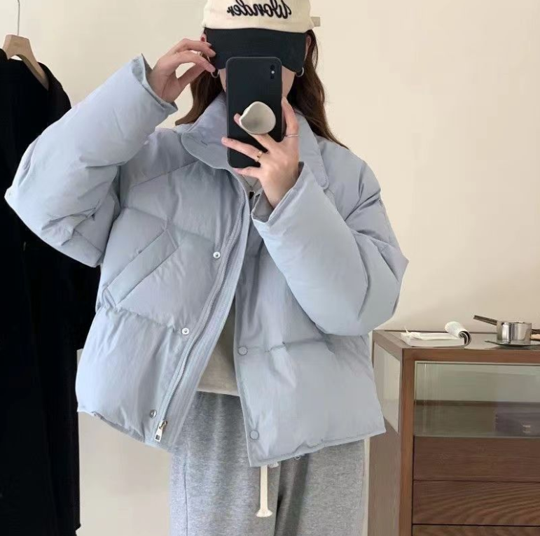 Jacke-fur-den-Winter-mit-durchgehendem-Reissverschluss-fur-Damen.png