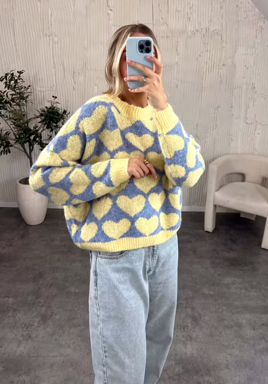 Pullover-mit-Herzmuster-fur-Damen-2.png