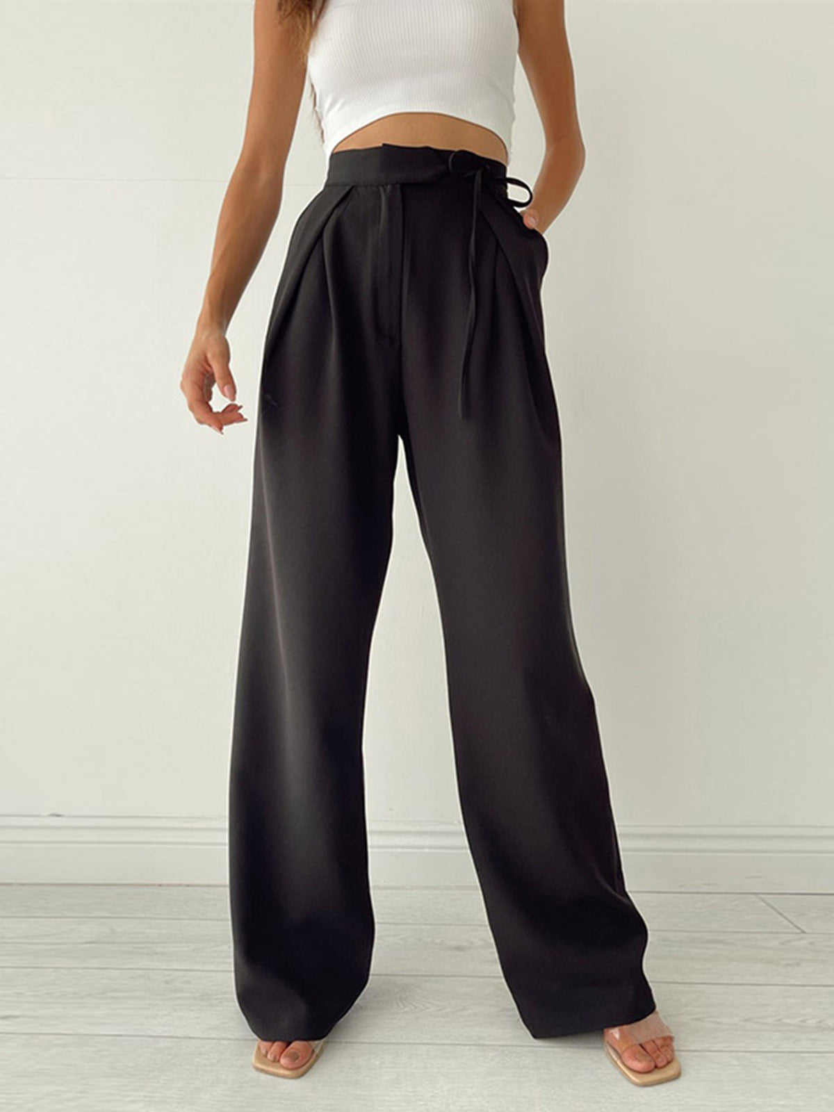 Hose-mit-hoher-Taille-und-Schnurung-fur-Damen.jpg