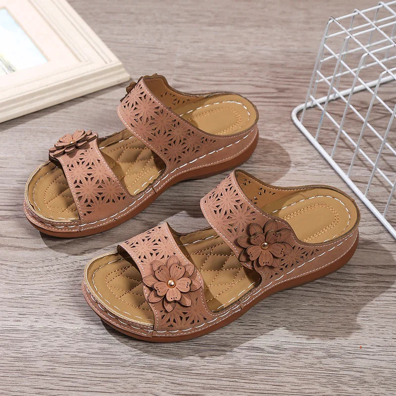 Breeze Verano - Blumenmuster Keil OrthoSandalen