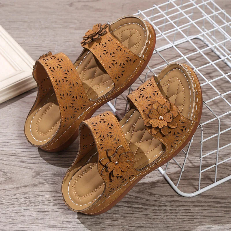 Breeze Verano - Blumenmuster Keil OrthoSandalen